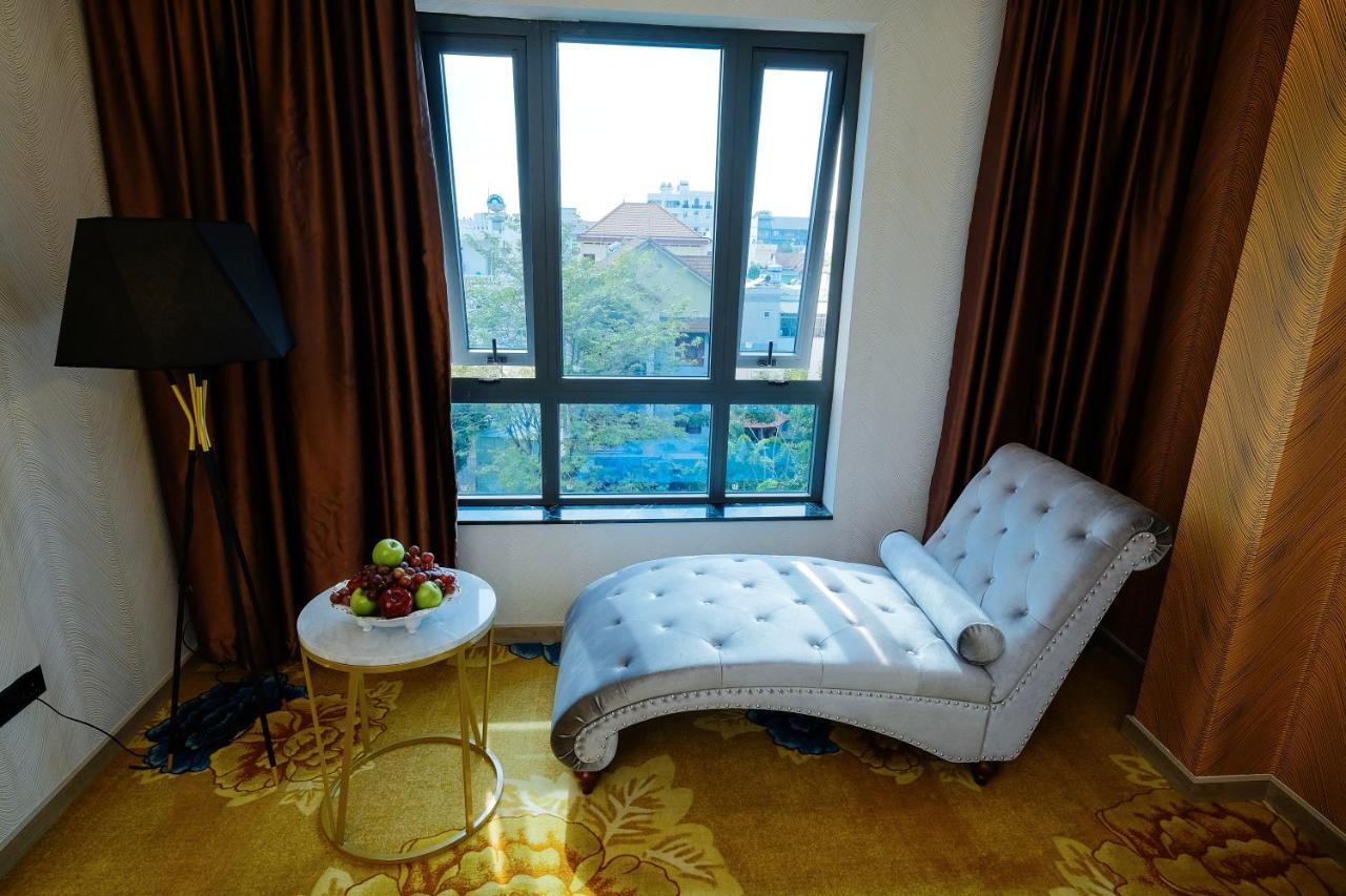 Diamond Hotel Thu Dau Mot Bagian luar foto